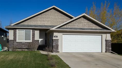 lethbridge bungalows for sale - Lethbridge condos for seniors.